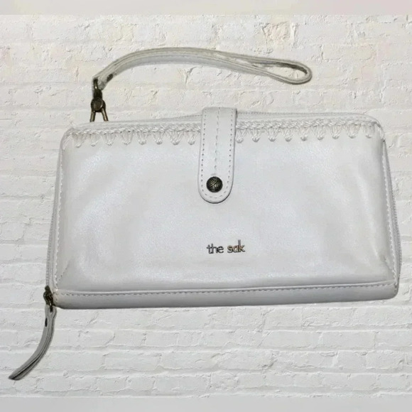 The Sak Iris Large Smartphone Wristlet - Picture 1 of 4